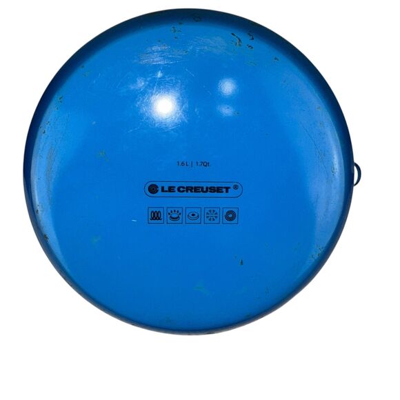 Le Creuset Classic Whistling Kettle, enamel On Steel Blue Ombré 1.7 Qt - Picture 5 of 8